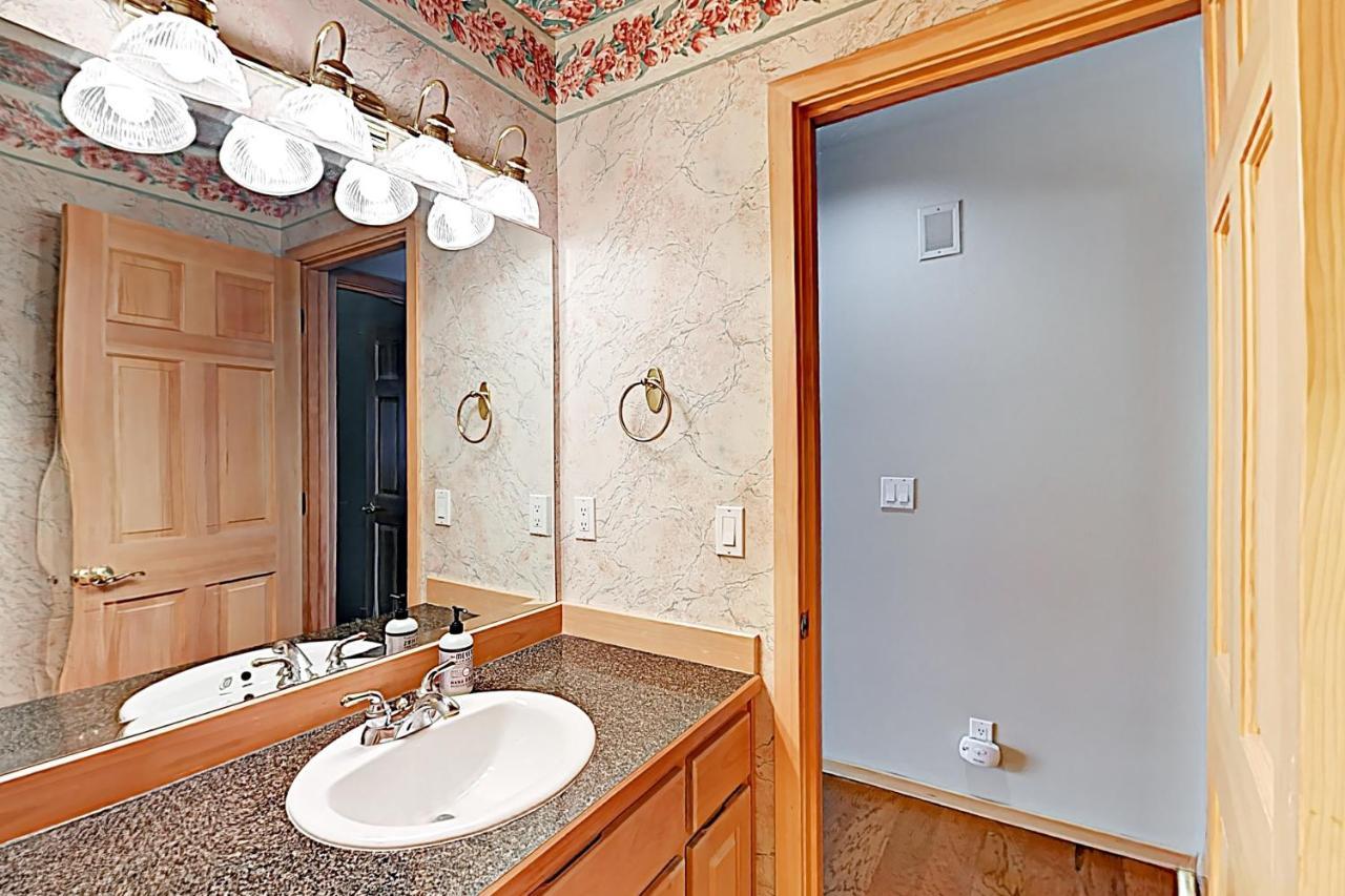 Tree Branch Cabin Sunriver Luaran gambar